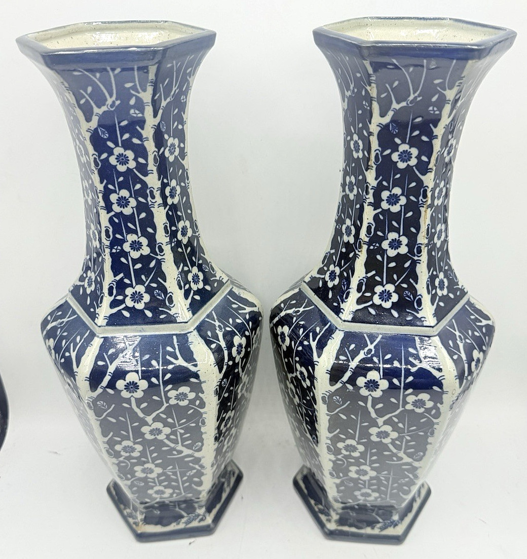 Set 2pc Vintage Cobalt Blue & White Floral Cherry Blossom Vases 14\ Set 2pc Vintage Cobalt Blue & White Floral Cherry Blossom Vases 14\