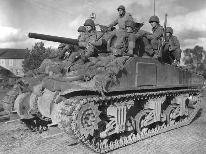 Digital Photograph WWII USA M4 Sherman Tank with GI TANK RIDERS-NEW PHOTO