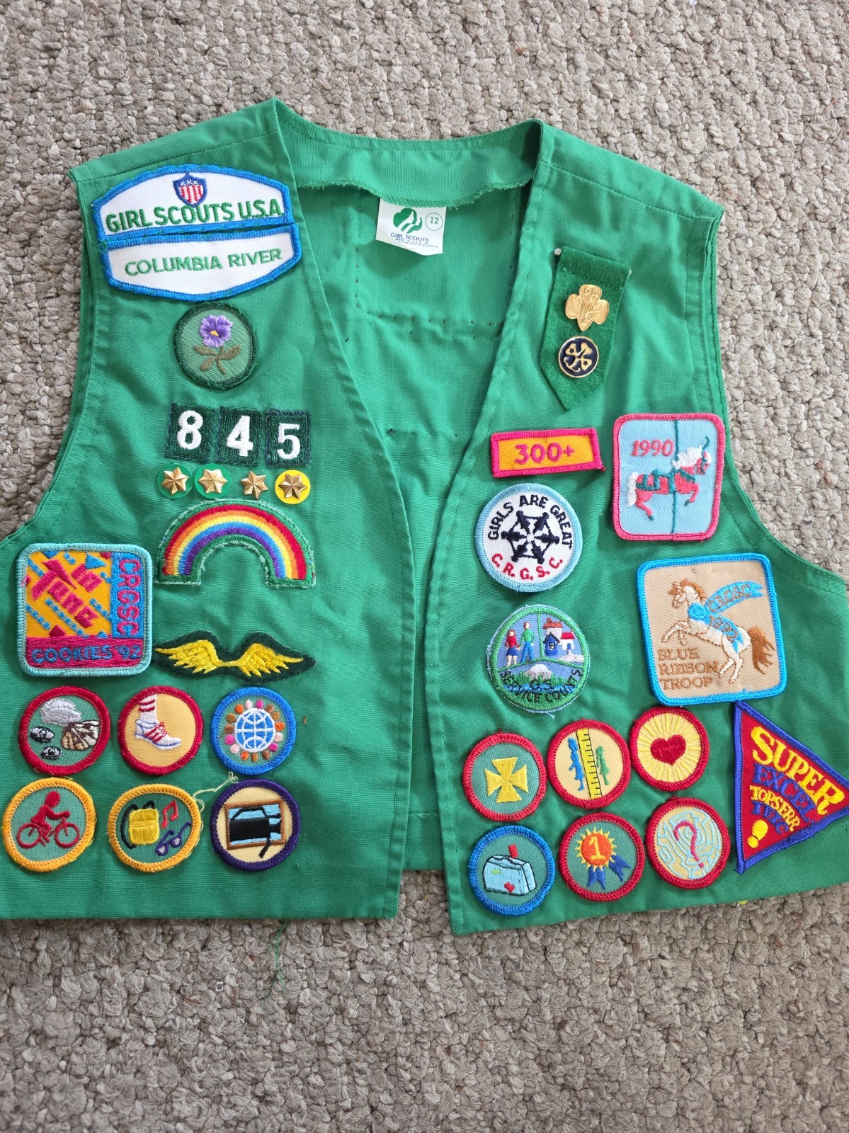 VTG Girl Scout Vest  40+ Patches & Pins Green Size 12 Great Rivers USA 90s