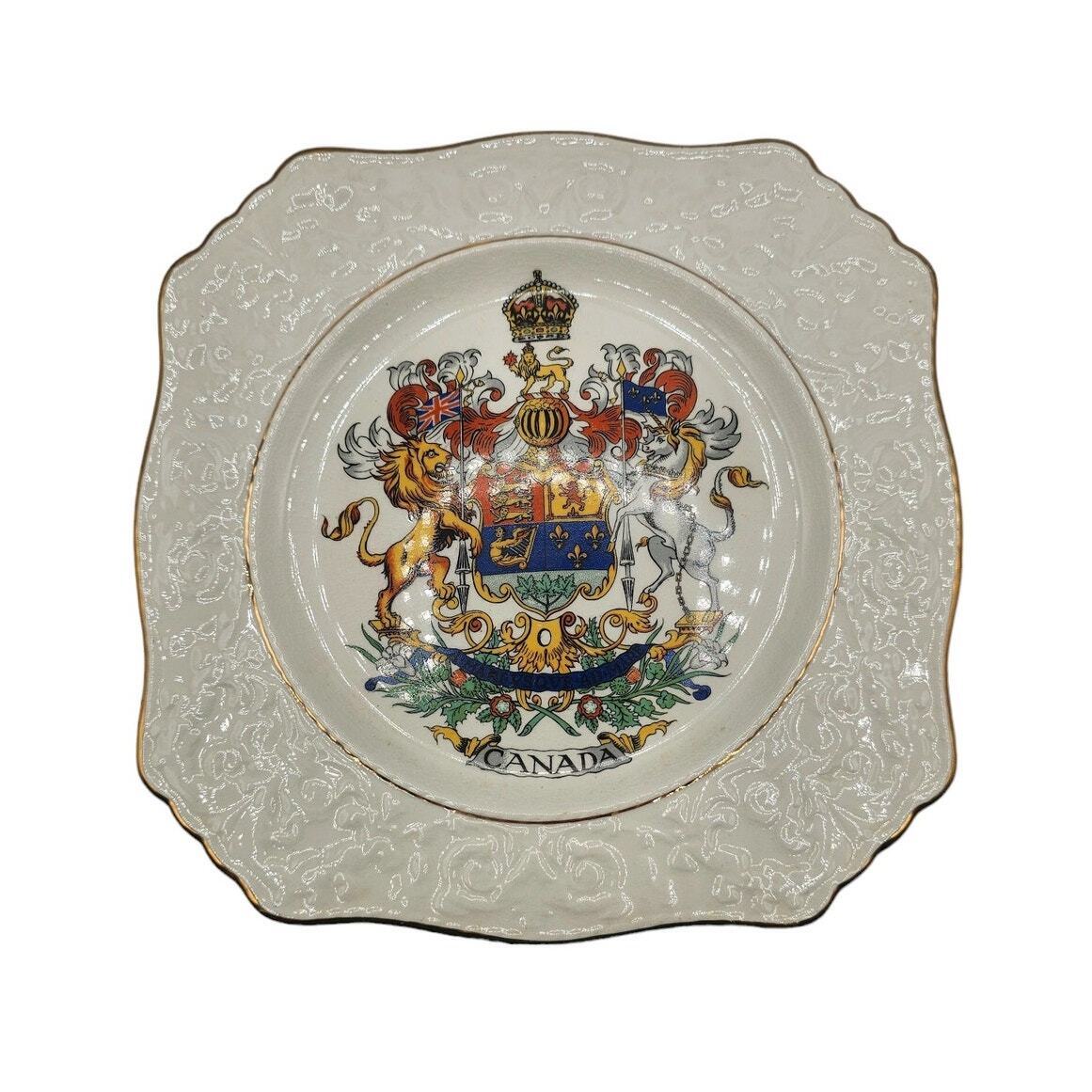 English Royal Winton-Grimwades Fancy Canadian Commemorative Plate w/ Gold Trim.