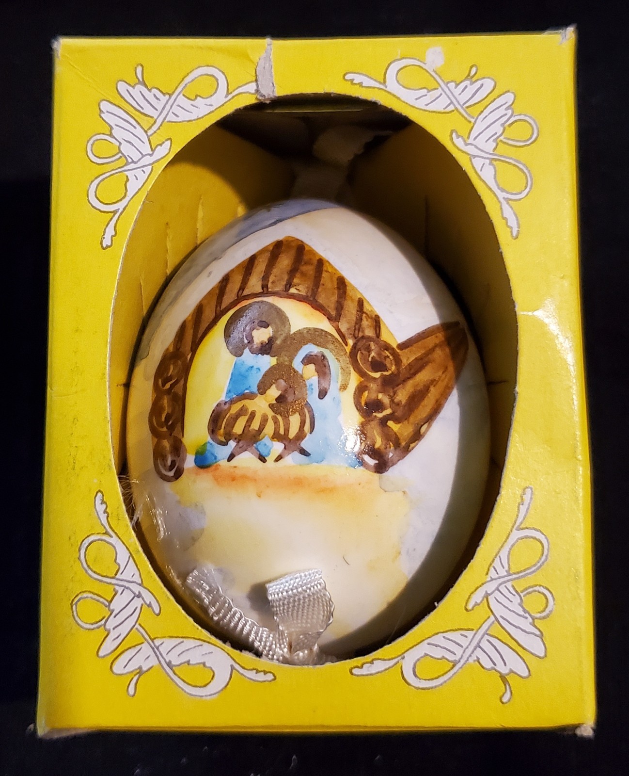 RARE Vintage Intermun Hand Painted Xmas/Nativity Scene Hollow Egg Made In Poland
