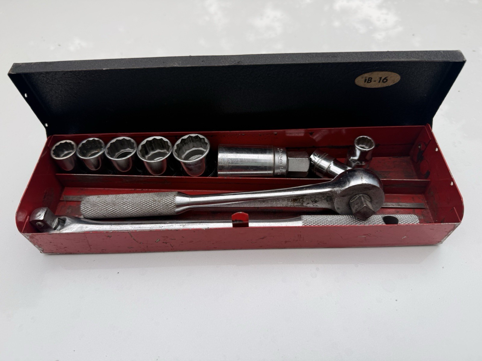 Vintage Williams B-16 Socket set