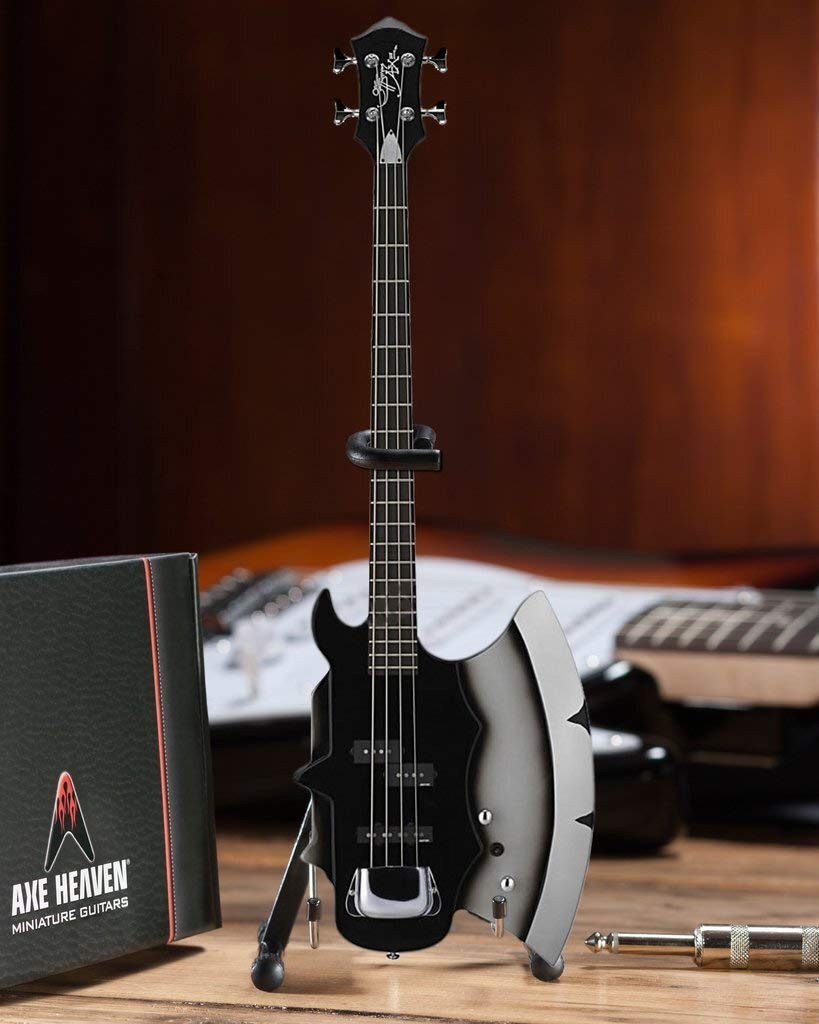 miniature - not playable instruments AXE HEAVEN 1 KISS Axe Guitar 2M K01 5006