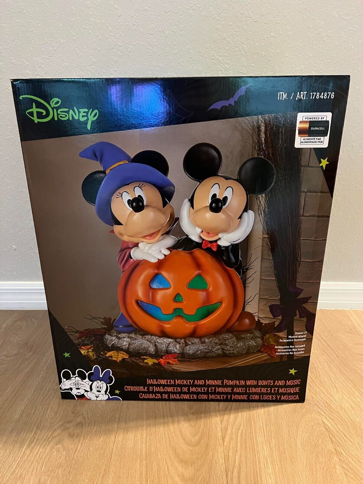 Disney Halloween Mickey and Minnie Pumpkin greeter | Costco