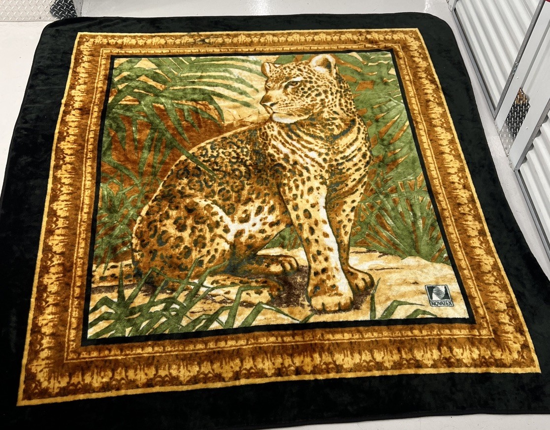 Large Vintage Novatex Blanket With Cheetah In Excellent Condition