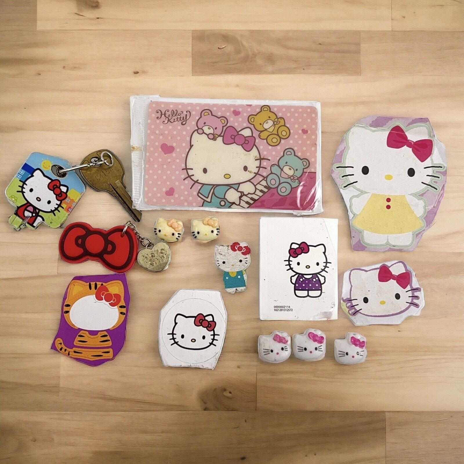 Vintage-Now Hello Kitty Lot Sticker Charm Craft Pieces