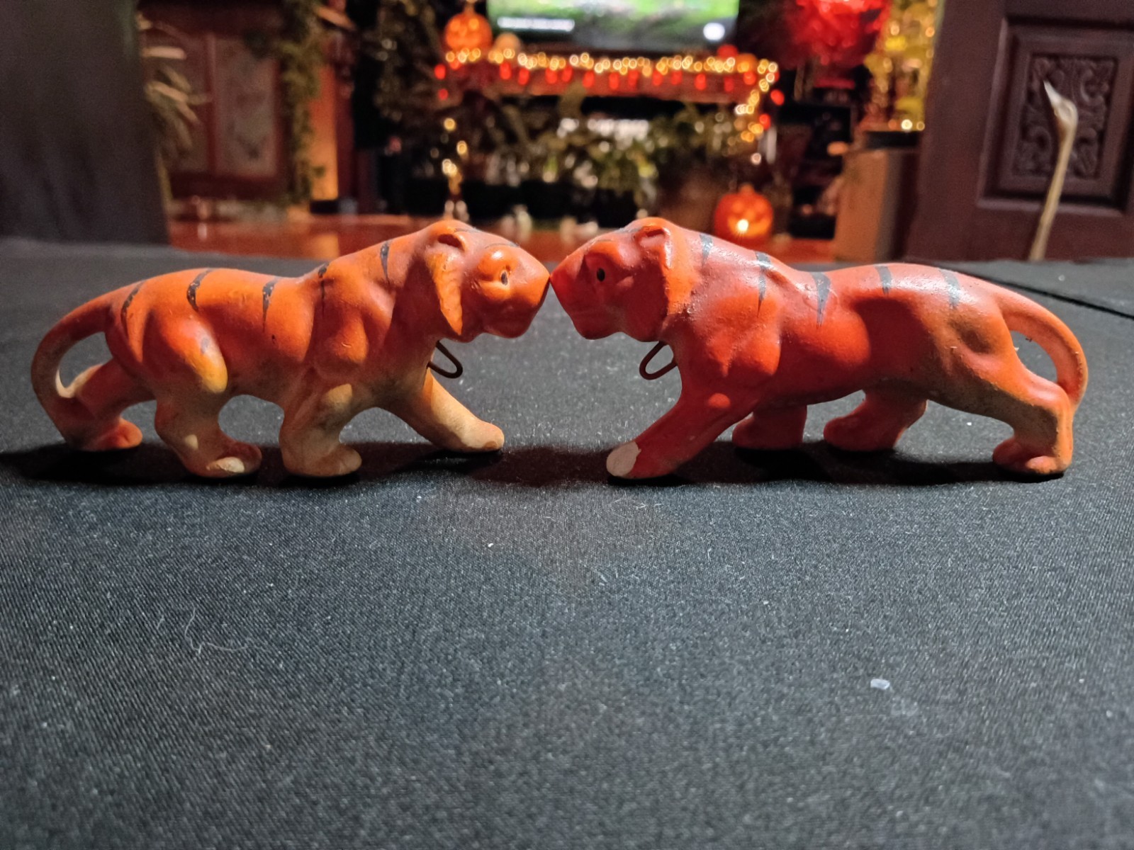 Antique Chalkware Tigers - Pair Of Vintage Composition Circus Toys Early 1900s 
