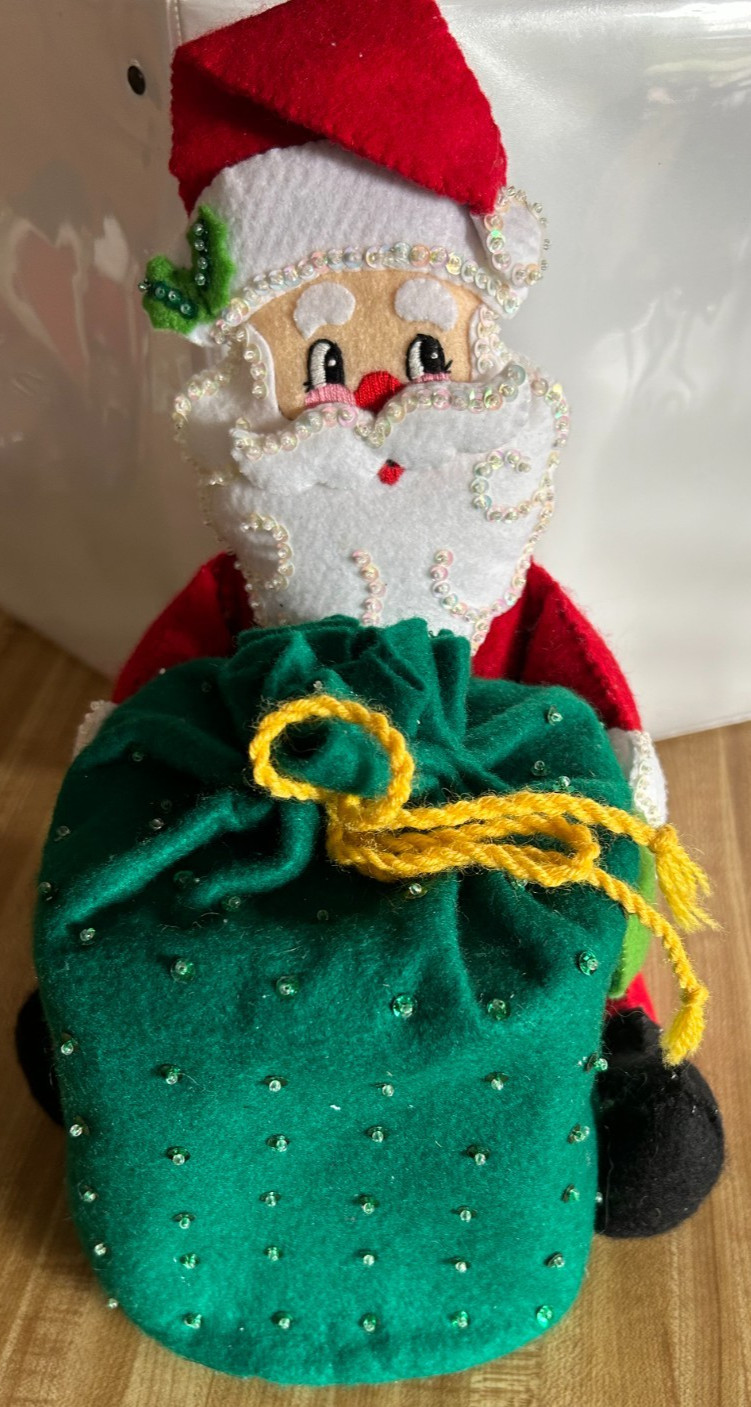 VTG Santa Claus Felt Tissue Box, Candy, Card Holder Bucilla, Handmade, 12.5