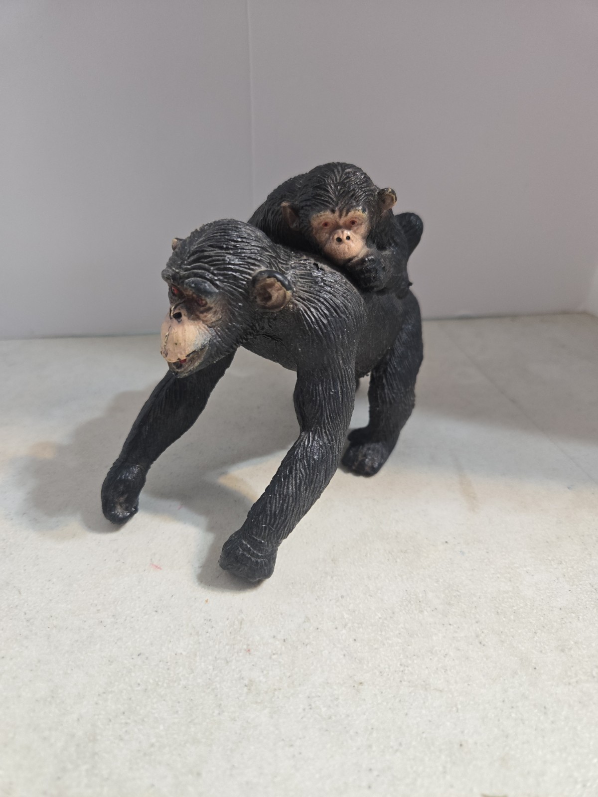 Chimpanzee with baby chimp figurine AAA Wildlife