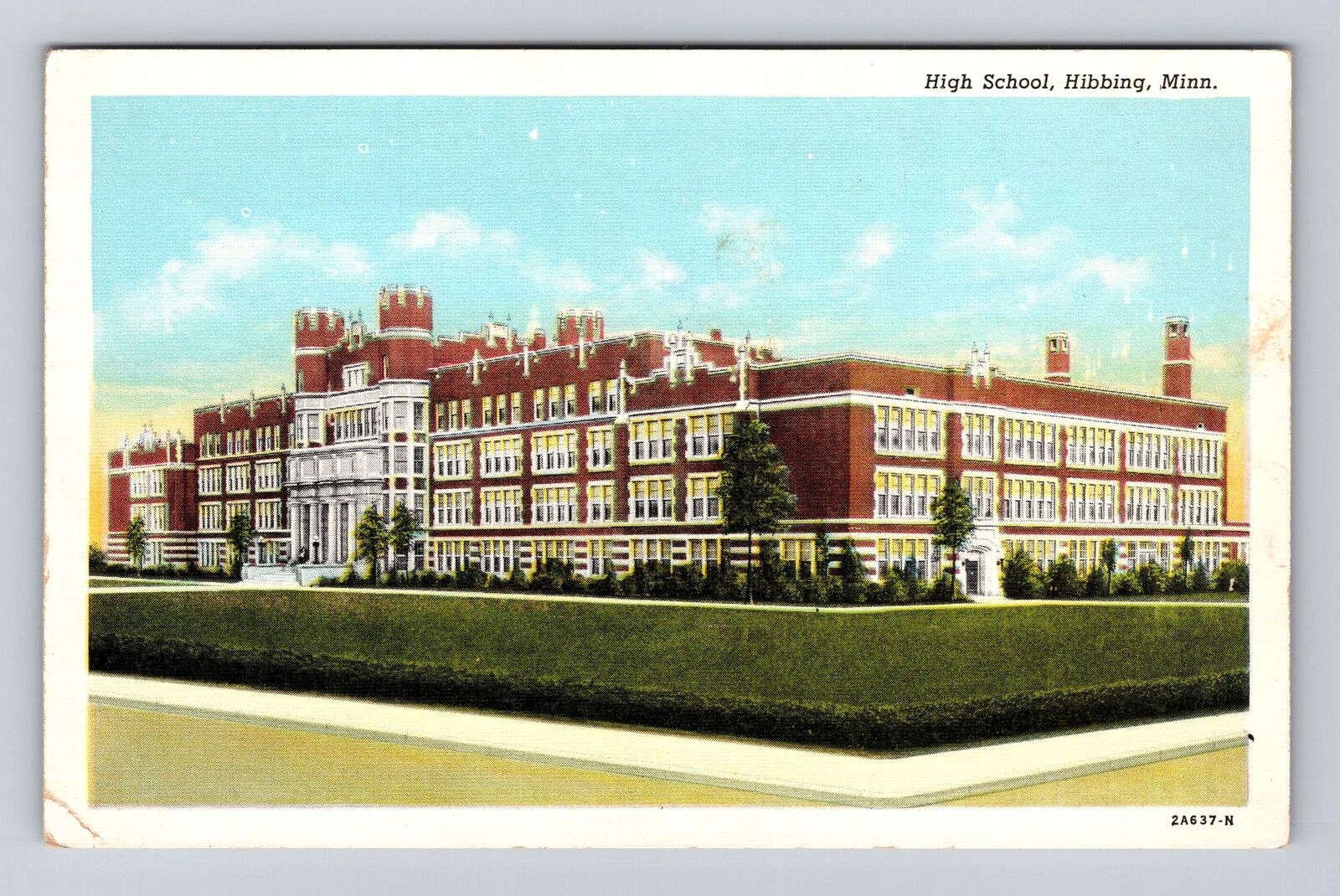 Hibbing MN-Minnesota, High School, Antique, Vintage Souvenir Postcard