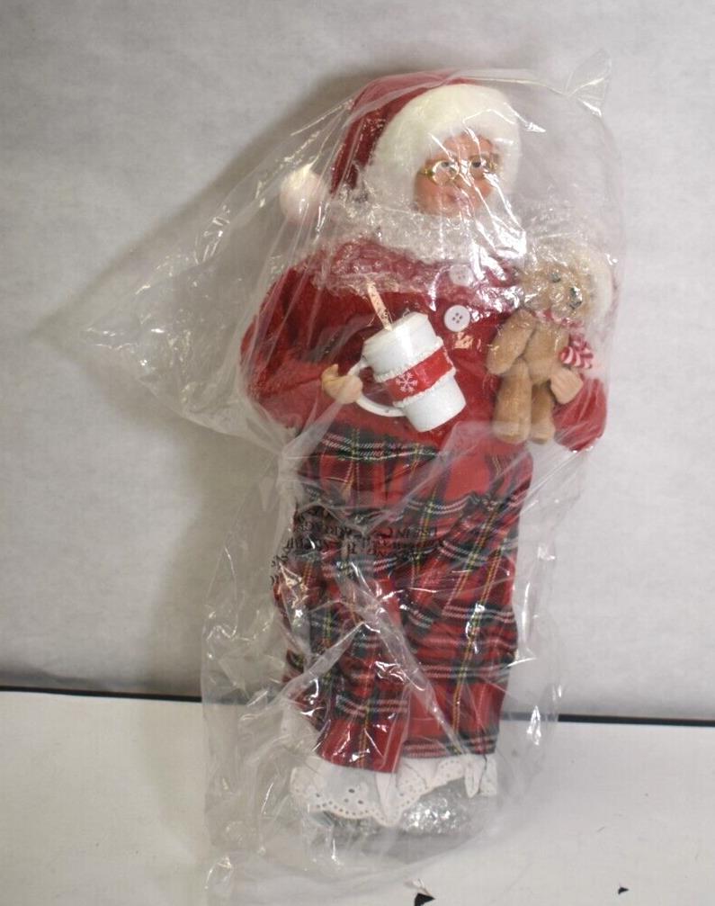 Holiday Lane Santas 18\