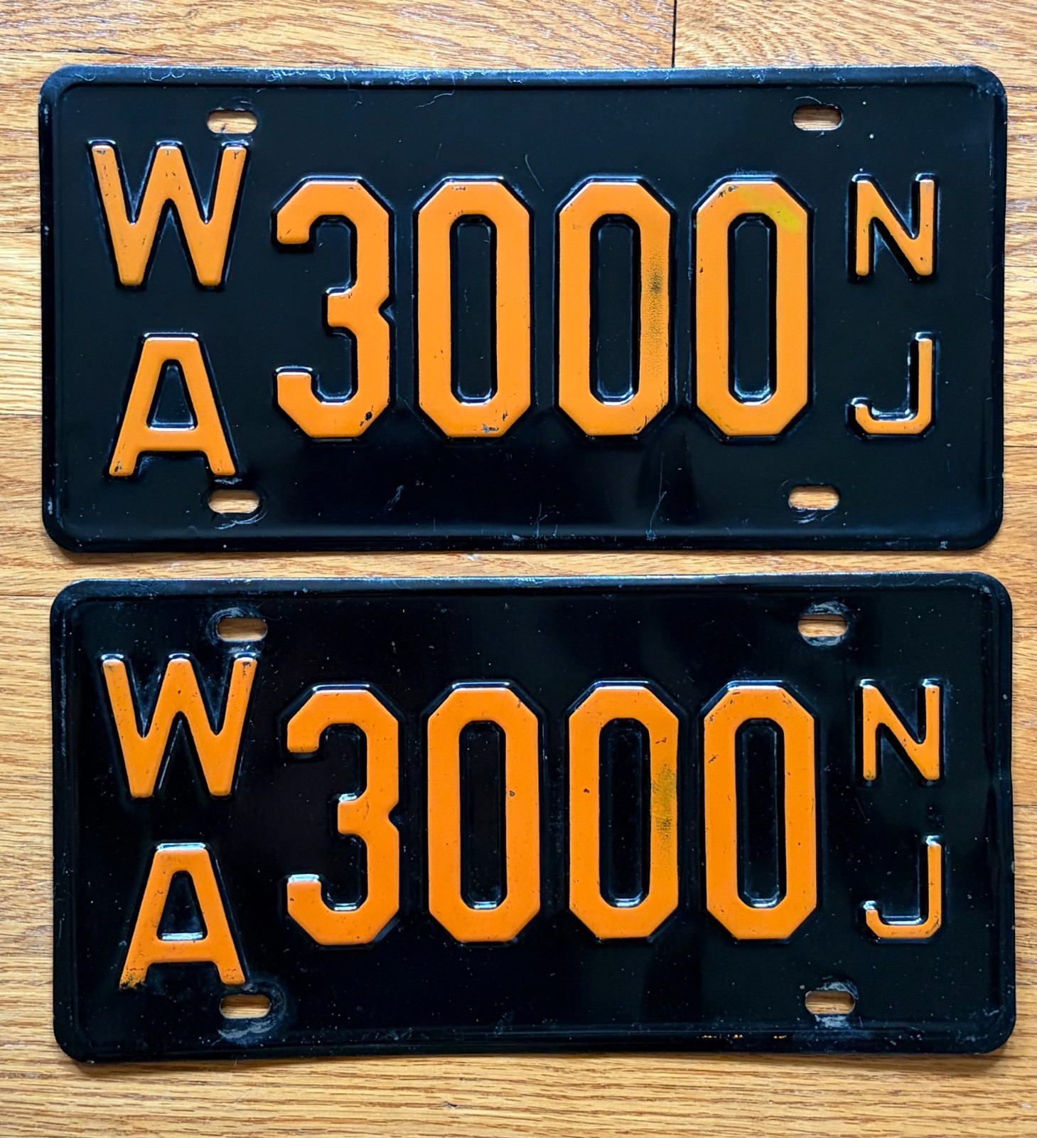 EXCEPTIONAL 1957 -59 NEW JERSEY LICENSE PLATE SET # 3000 HOT ROD MAN CAVE VINTAG