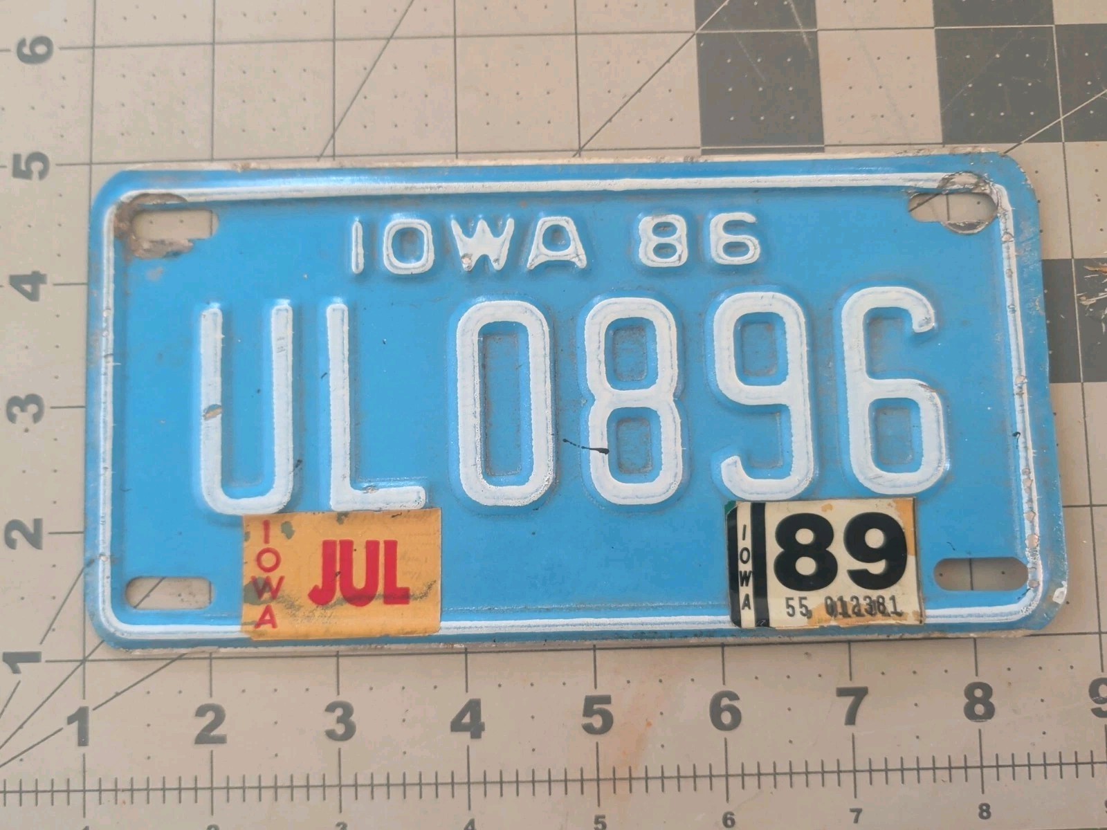 Vintage Iowa 1986 License Plate Motorcycle or Small Trailer