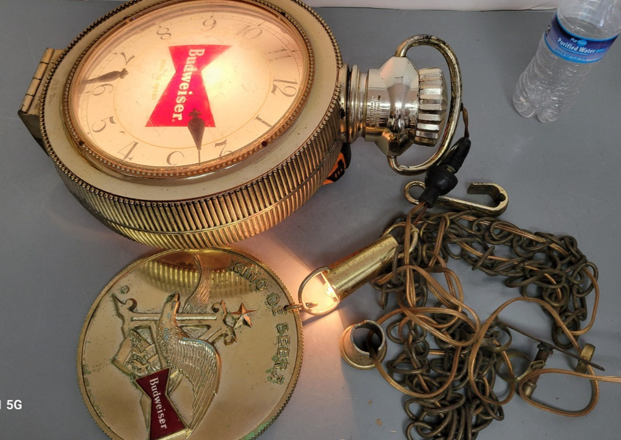 BUDWEISER 1950s LIGHTED HANGING POCKET WATCH CLOCK W/ WINDER CAP MEDALLION SIGN