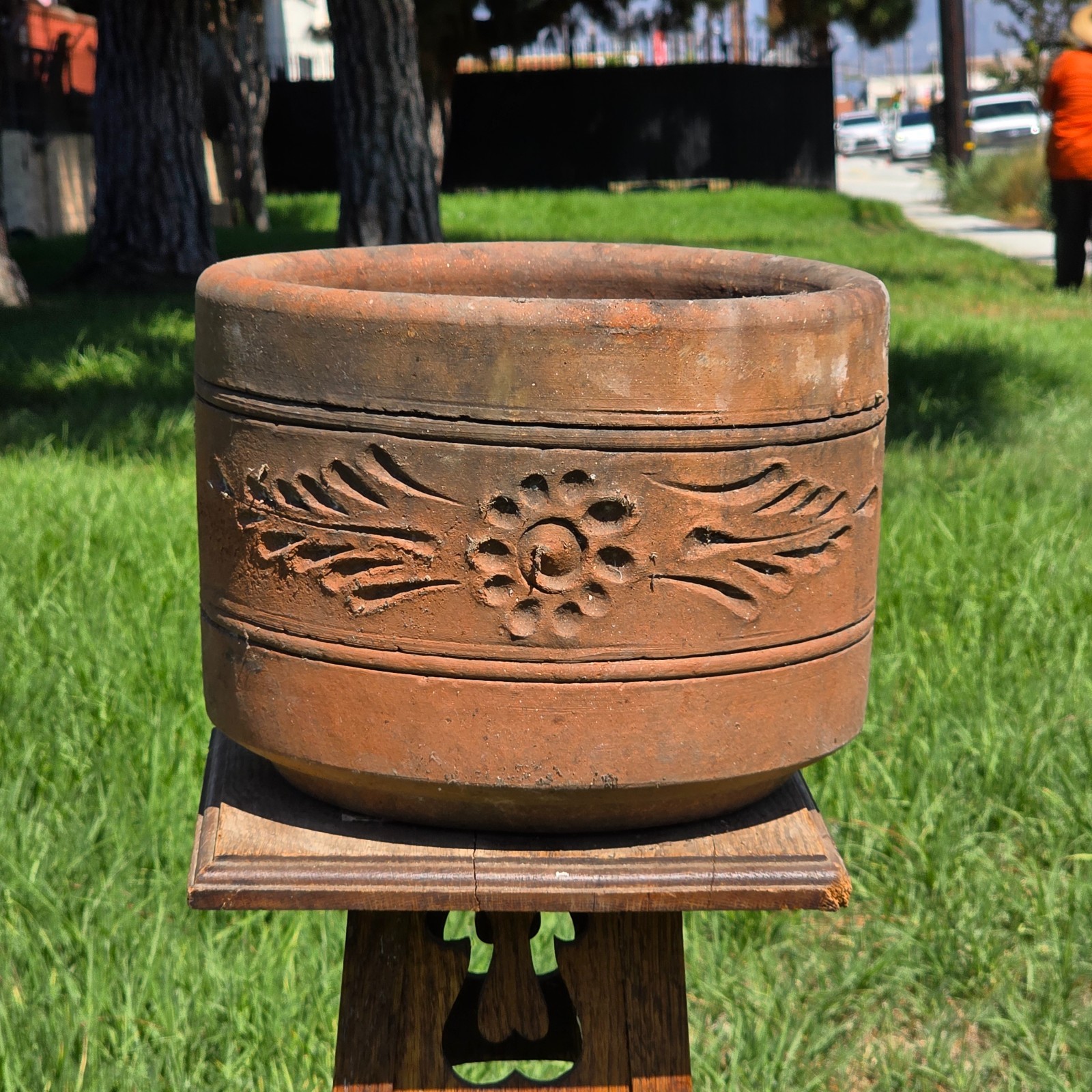 Vtg Terracotta Cylinder Planter Floral Garland Swag Rustic Clay Garden Pot 12\ Vtg Terracotta Cylinder Planter Floral Garland Swag Rustic Clay Garden Pot 12\