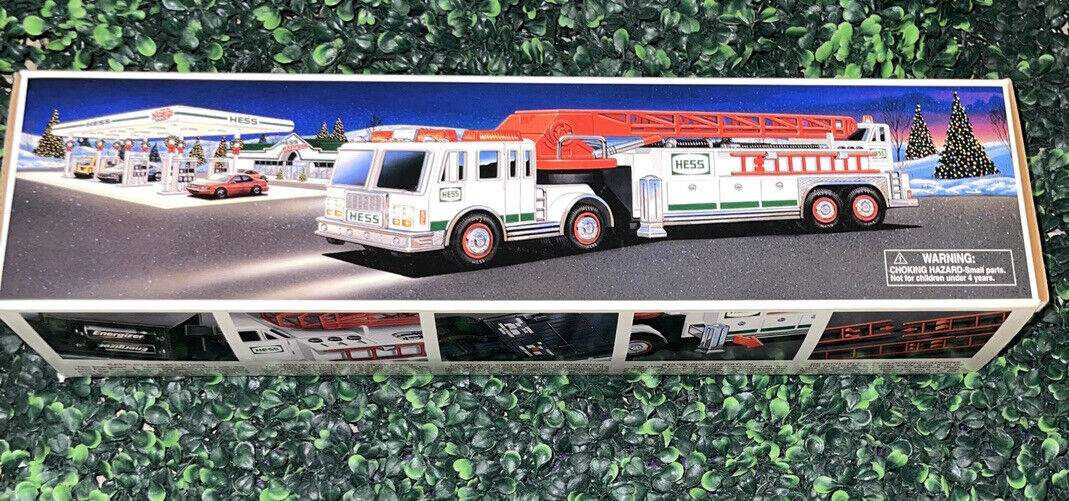 2000 HESS Fire Truck With Extension Ladder VINTAGE Collectible NOS