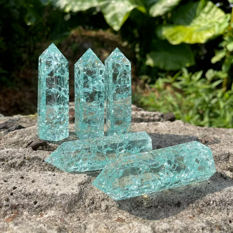 1Pc 2025HOT Blue Crackle Tower Point Clear Crackle Gemstone Crystal Home Decor