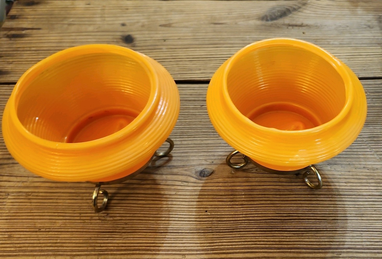Vintage 1960s Beehive Planter set w metal  base-Mod Vibe Orange Plastic-RARE