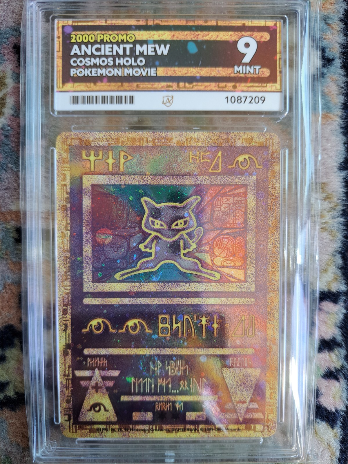 RARE AND HIGHLY COVETED ANCIENT MEW 2000 PROMO WITH DOUBLE SWIRL💫💫- ACE 9 MINT