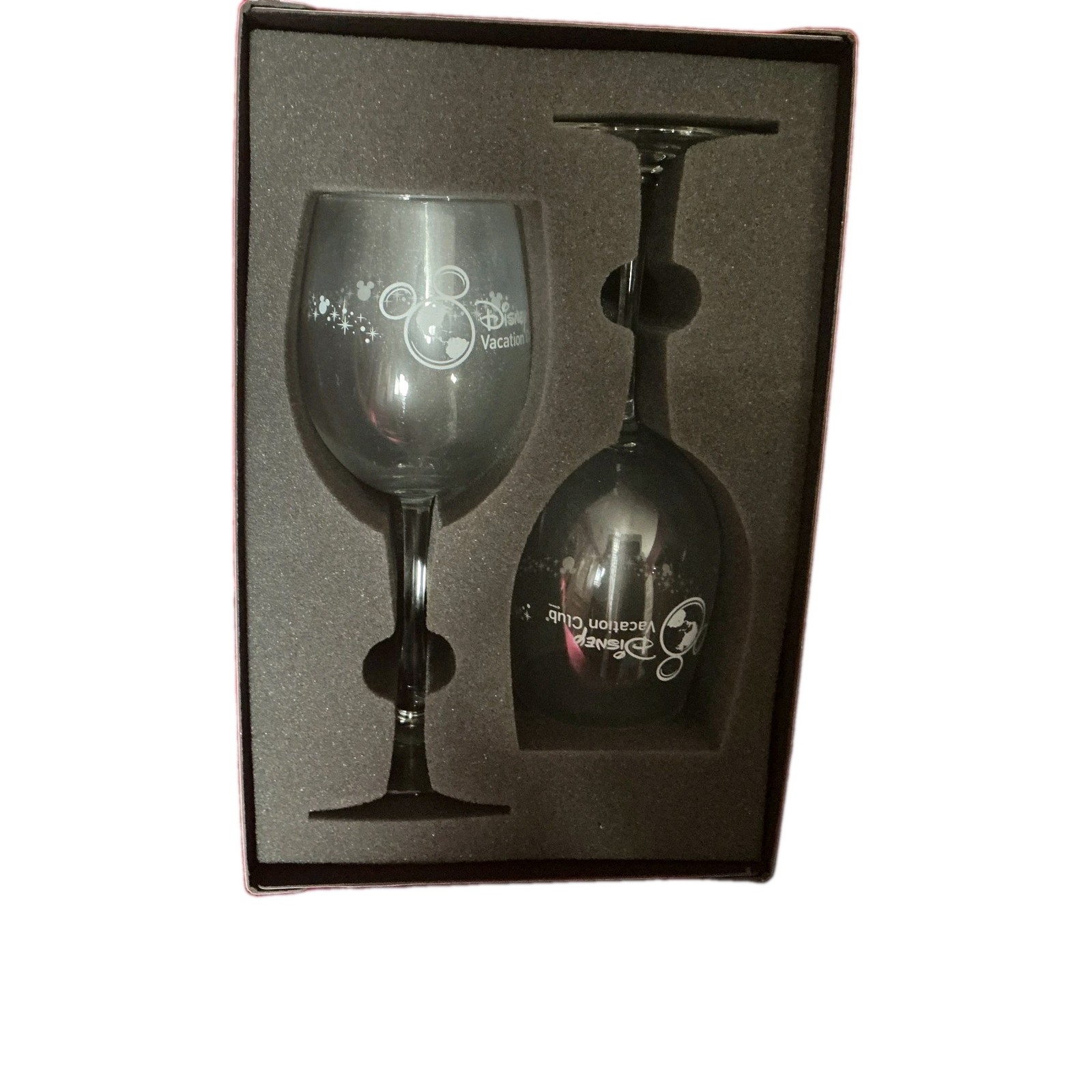 ​Disney Vacation Club DVC Etched Wine Glass Set of 2 Member Gift In Box New