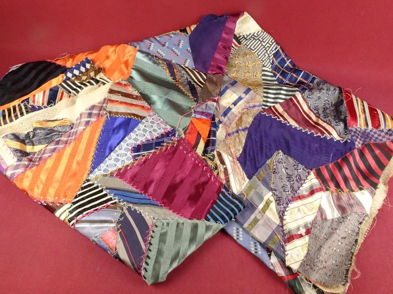 ANTIQUE 1930s HAND PIECED TURKEY TROT EMBROIDERY CRAZY QUILT TOP 54x74 NEEDS TLC