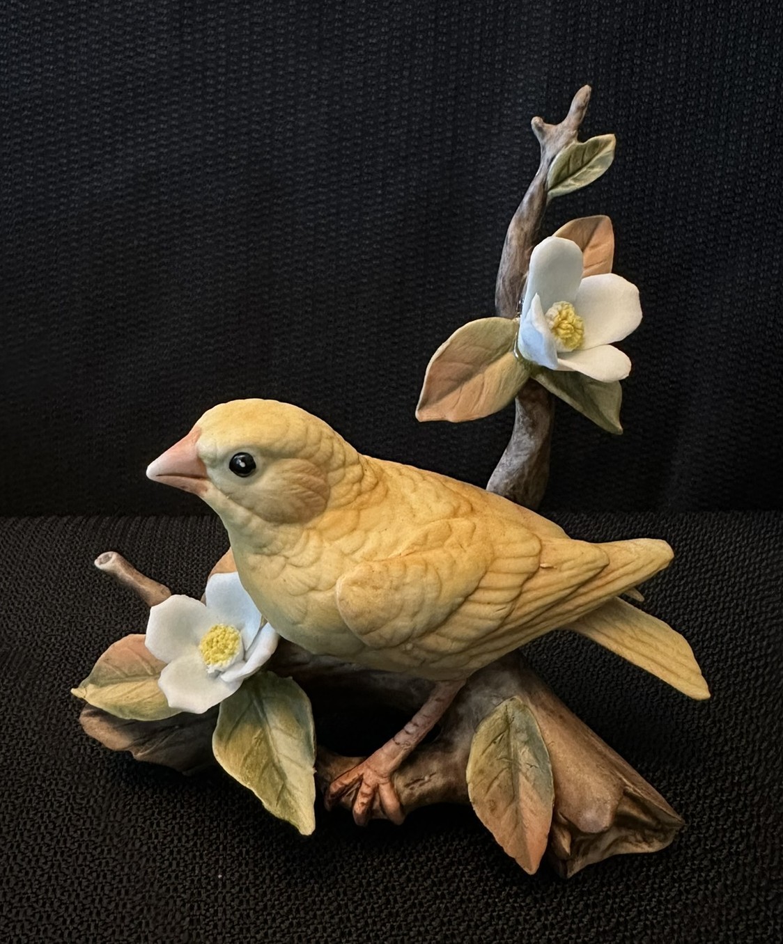 Lefton Canary Bird With Flower Fine Porcelain Figurine 4.5\ Lefton Canary Bird With Flower Fine Porcelain Figurine 4.5\