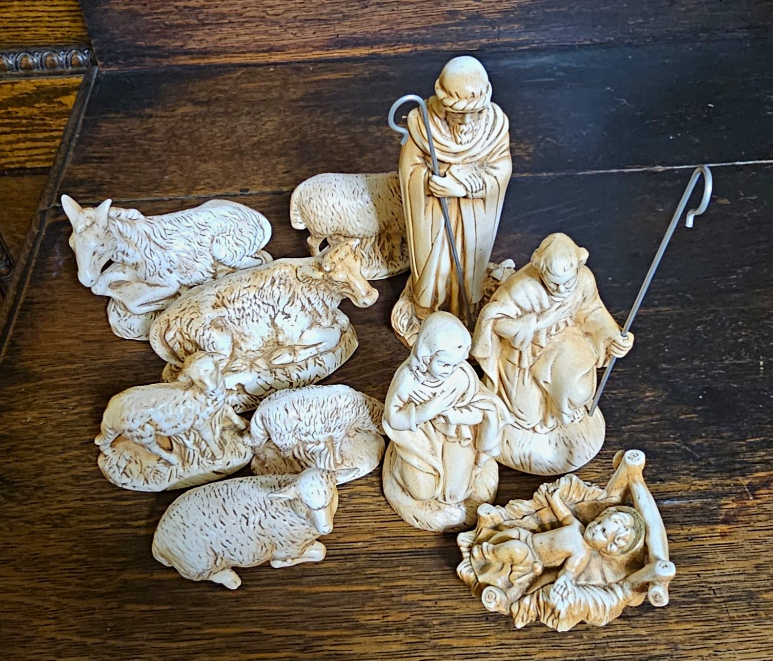Vintage 1979 Ceramic Nativity Set 10 Pc Cream Ivory Brown Antiqued Holiday Decor