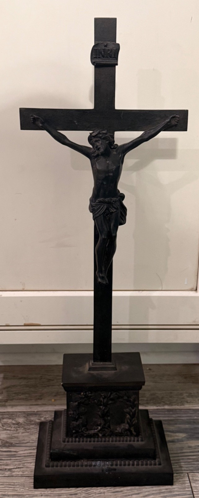 ~ANTIQUE BLACK SOLID STEEL STANDING ALTAR CRUCIFIX 20 1/4 ~ ~ANTIQUE BLACK SOLID STEEL STANDING ALTAR CRUCIFIX 20 1/4 ~