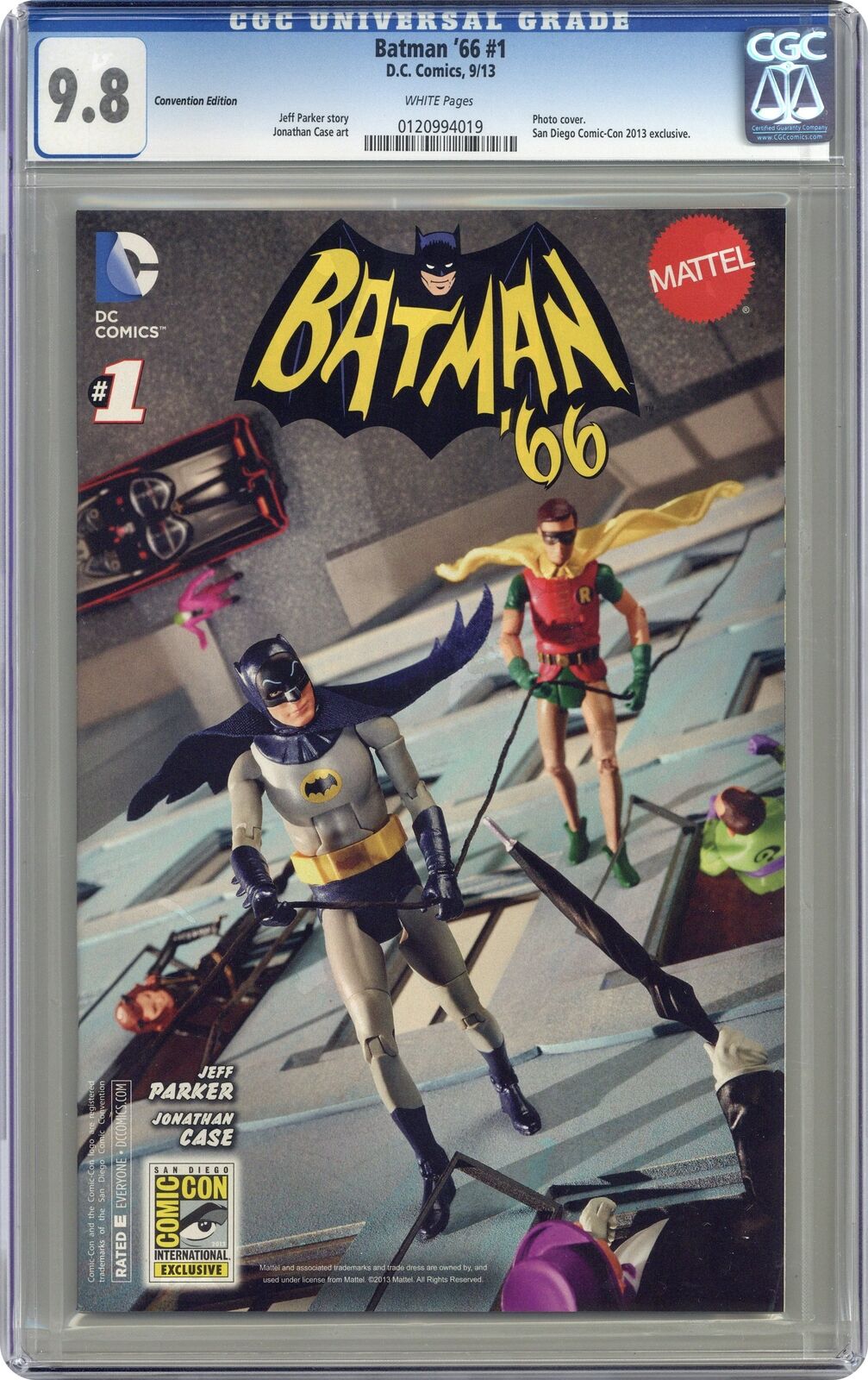 Batman '66 #1 SDCC Mattel Toy Photo Variant CGC 9.8 2013 0120994020