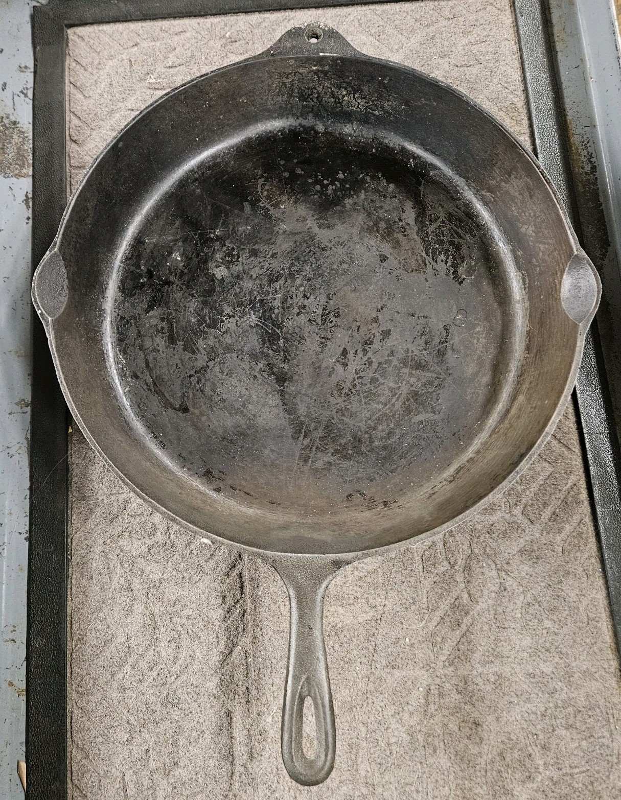 15-inch Vintage Cast Iron Skillet Frying Pan, no. 14, Made in USA-w Heat Ring 15-inch Vintage Cast Iron Skillet Frying Pan, no. 14, Made in USA-w Heat Ring
