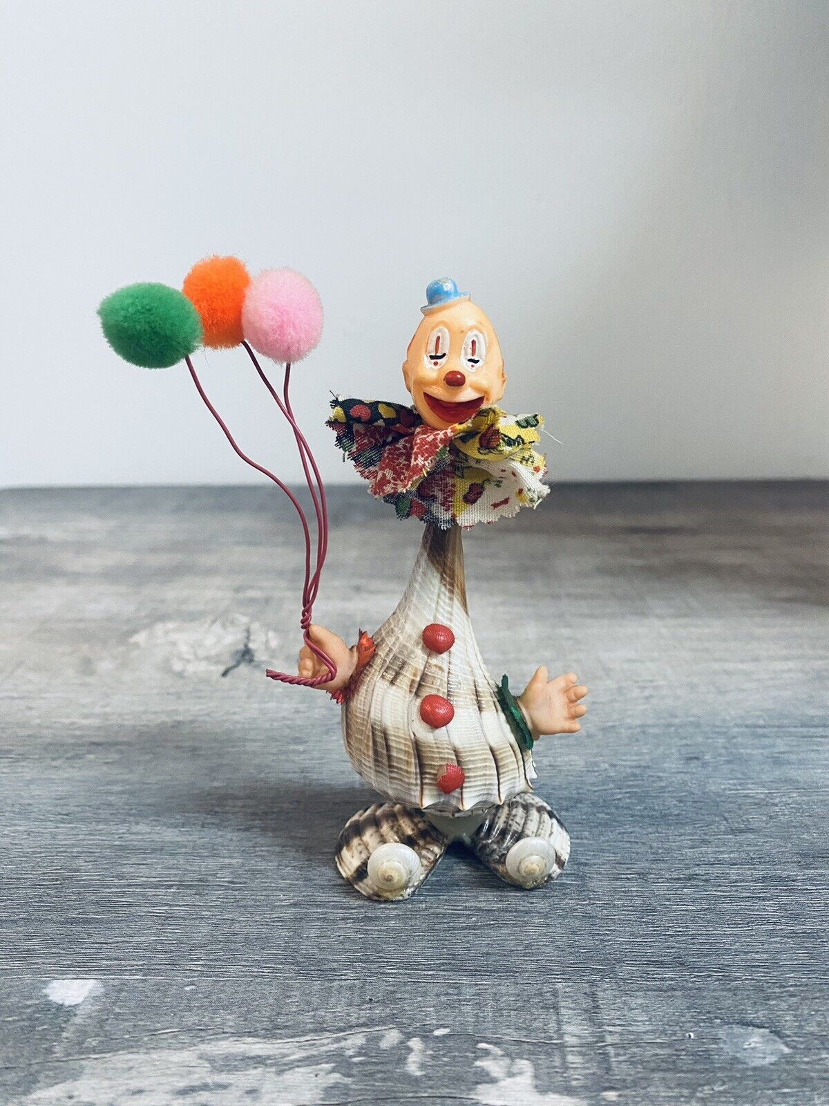 Vintage SeaShell Art Clown Circus Pom Pom Balloons Kitschy Mid Century Conch