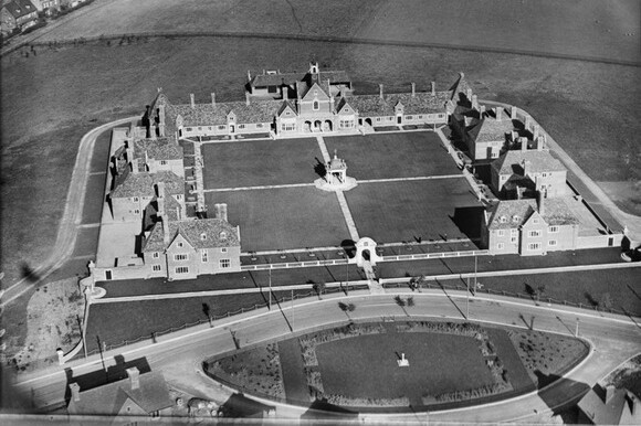 Foord Almshouses Borstal 1927 England OLD PHOTO 4