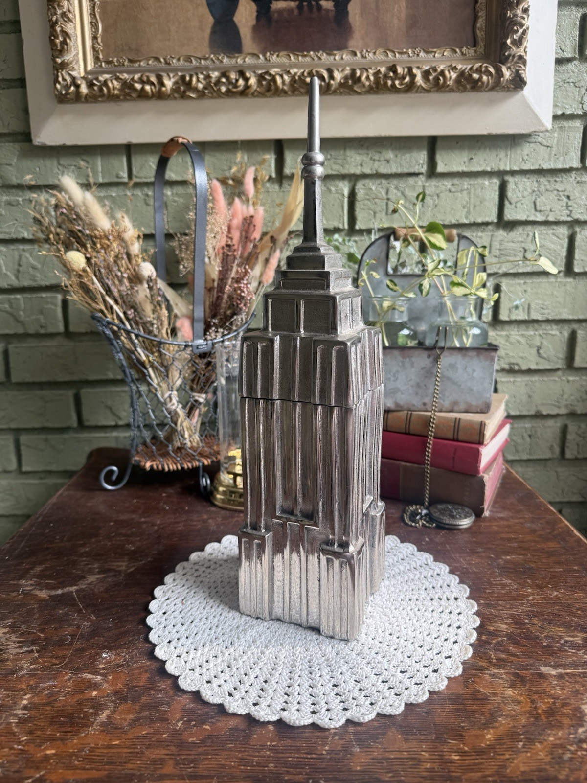 Vintage Pottery Barn Empire State Building 15” Cocktail Shaker Rare NYC Barware