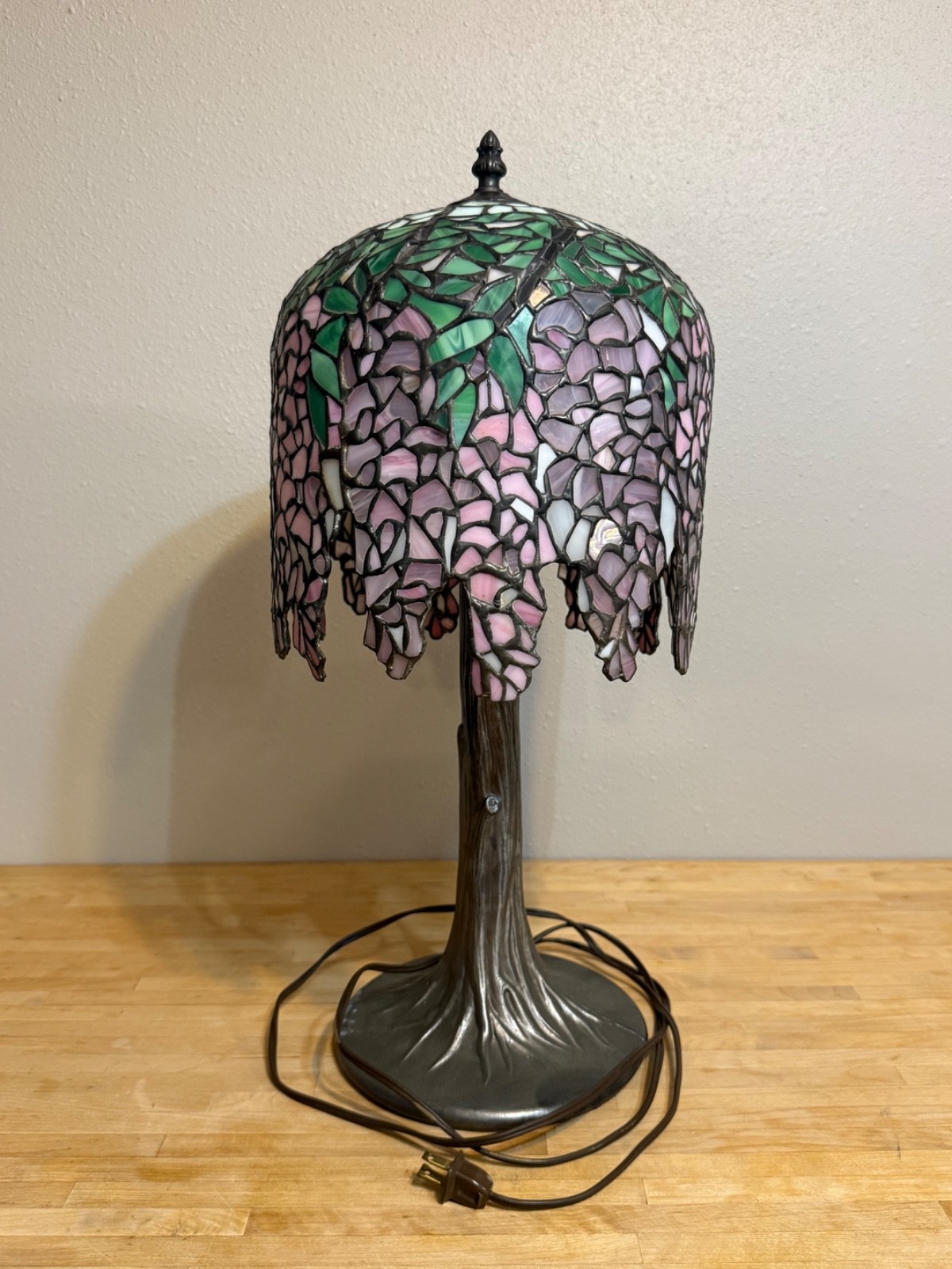 Vintage Tiffany Style Wisteria Table Lamp, Pink Green Stained Glass