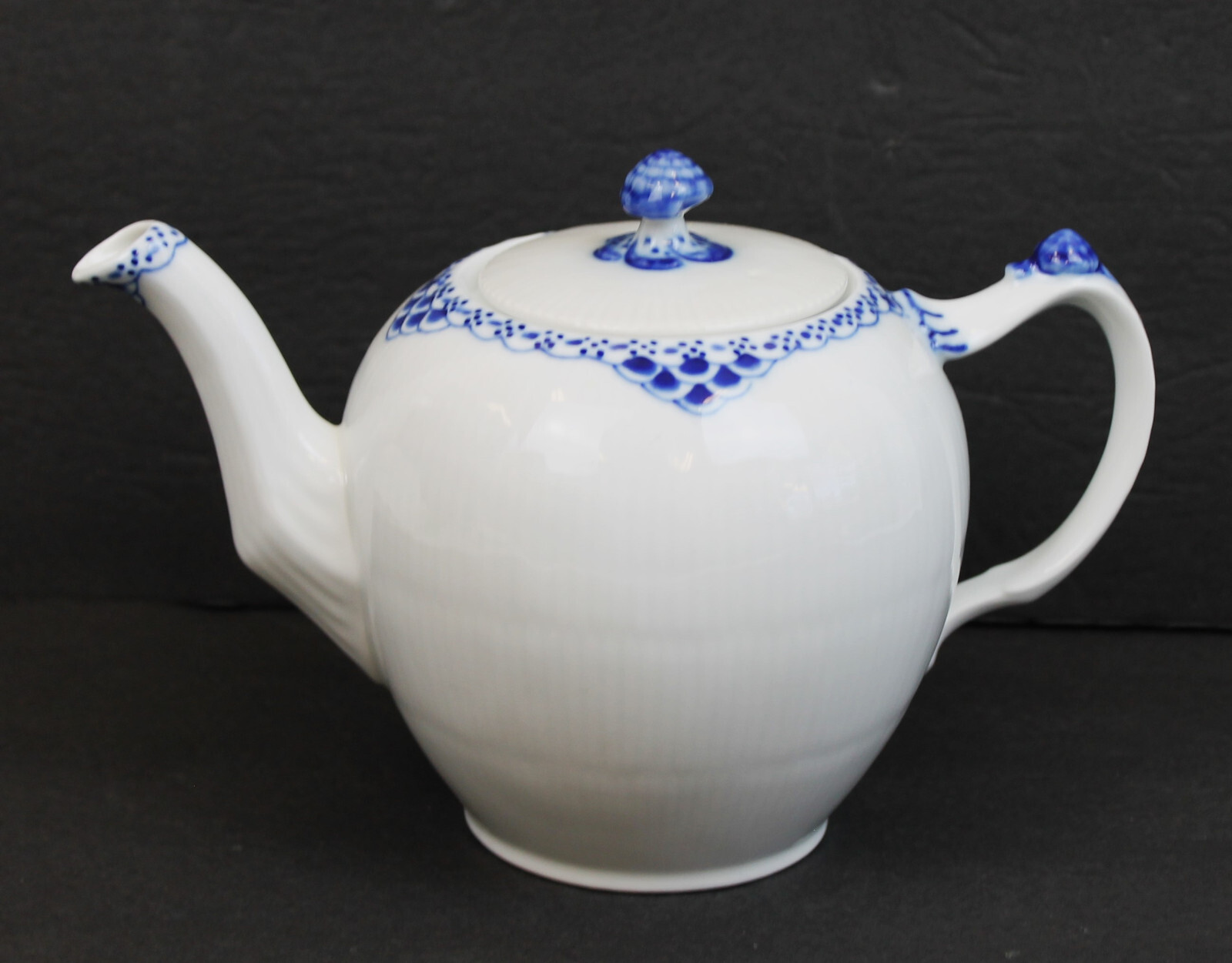 Royal Copenhagen Princess Blue White Fluted Teapot Denmark Feminine Lace 40oz