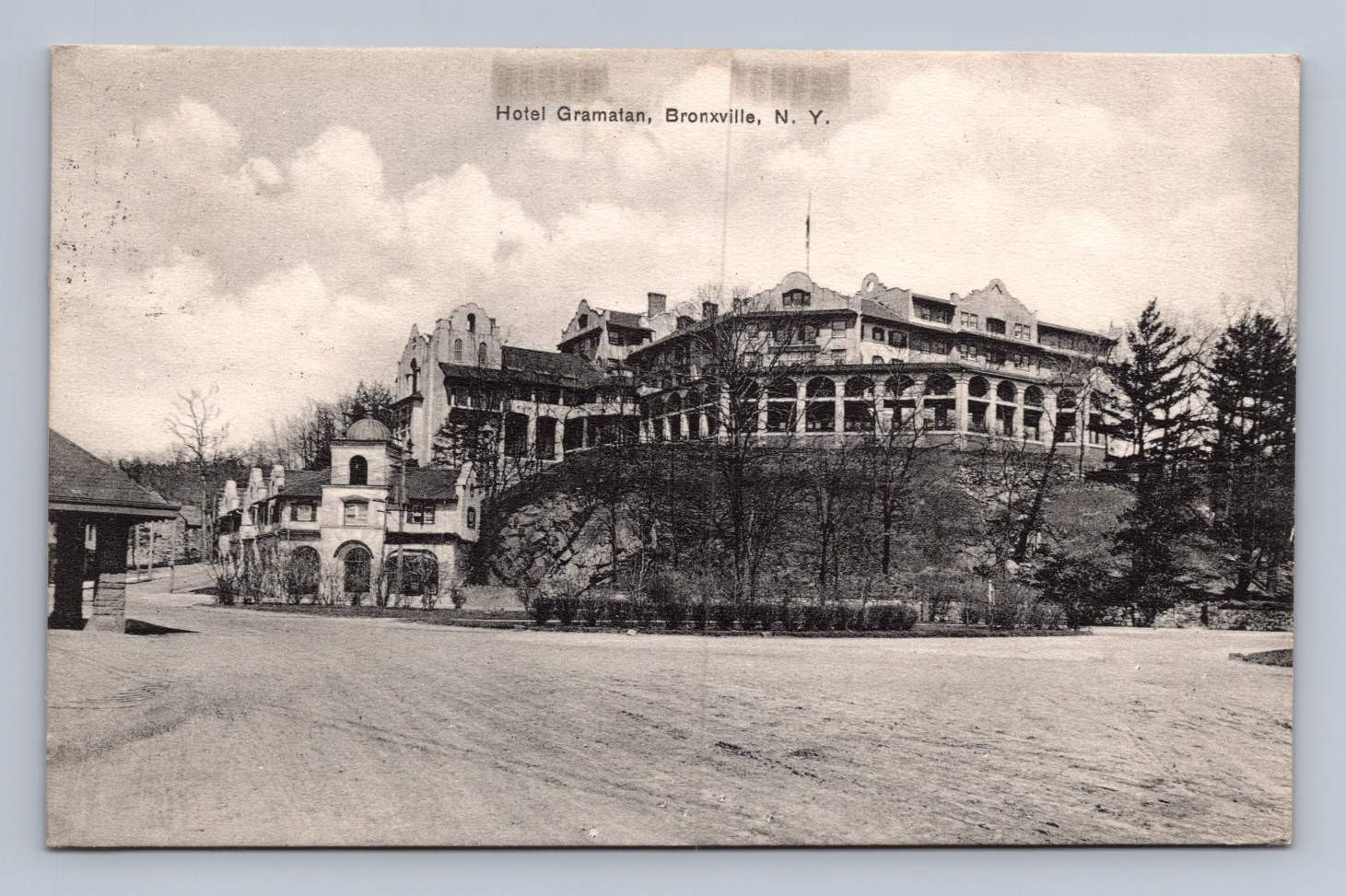 Antique New York Postcard BRONXVILLE Hotel Gramatan Bluff 1909