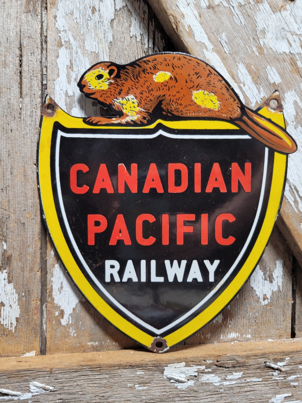 VINTAGE CANADIAN PACIFIC PORCELAIN SIGN OLD CANADA TRAIN RAILWAY RAILROAD SHIELD