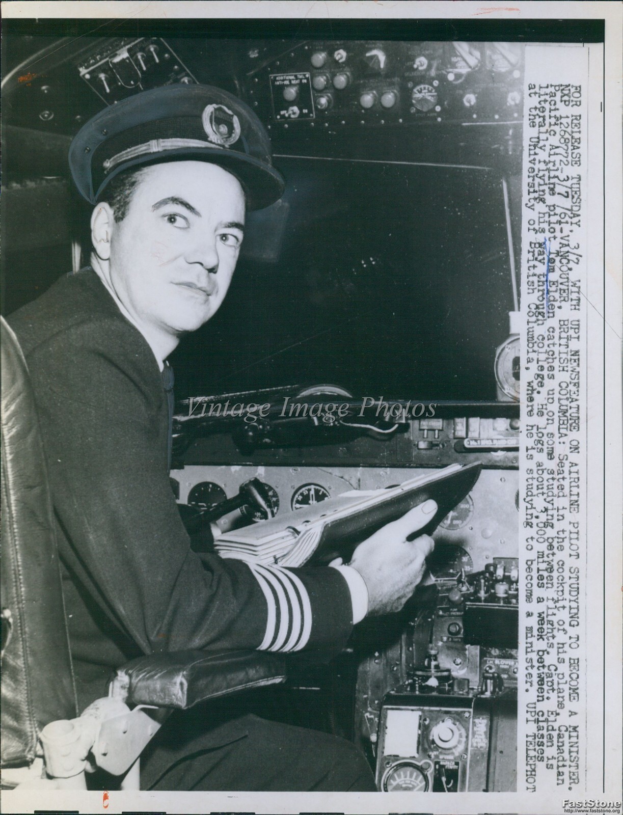 1961 Canadian Pacific Airline Pilot Studying To Become Minister Wirephoto 7x9