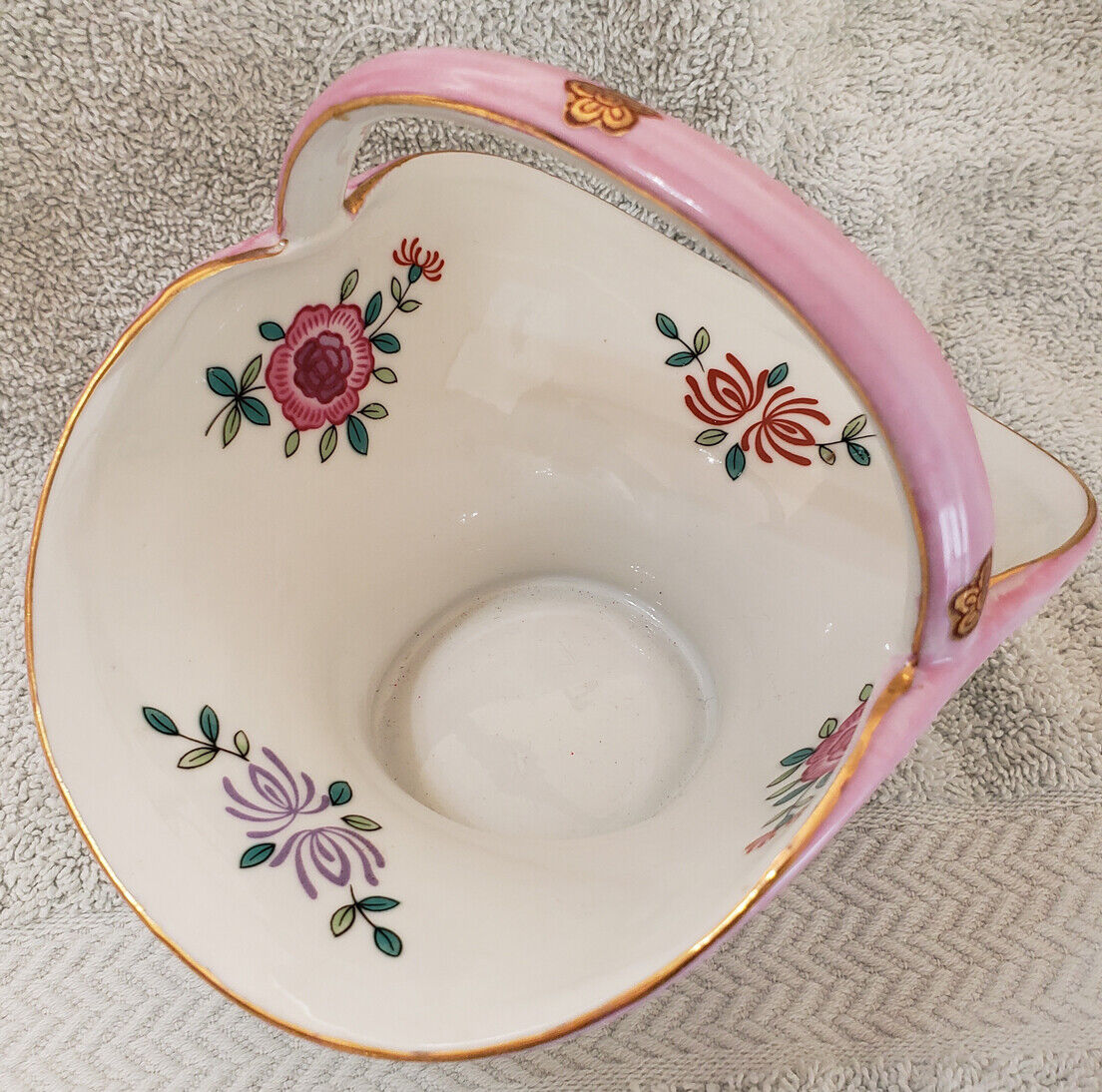 PORCELAIN BASKET WITH HANDPAINTED AND DECAL ADORNMENT