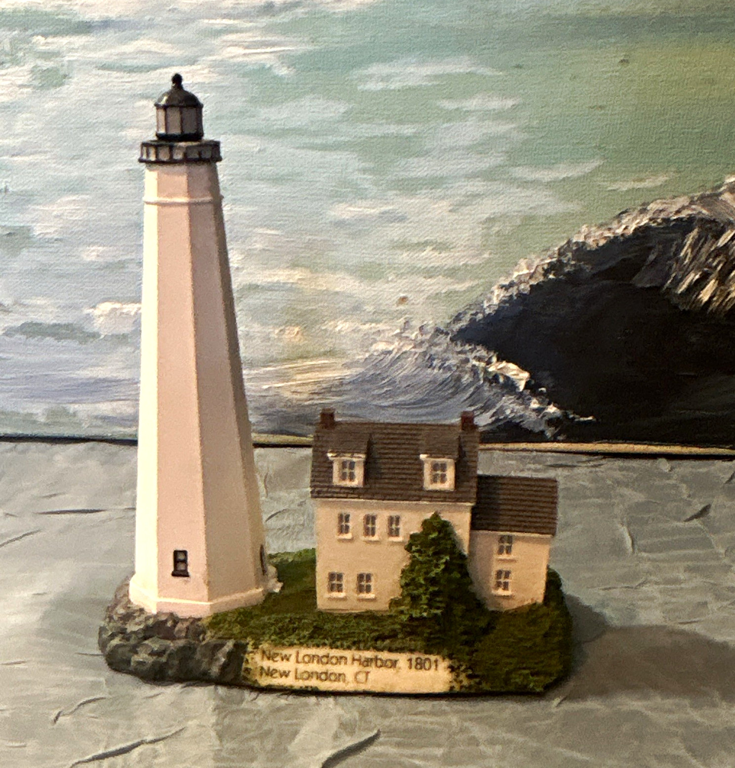 GEO. Z. LEFTON NEW LONDON HARBOR, CT 1801 LIGHTHOUSE FIGURINE PAINTED RESIN 1998