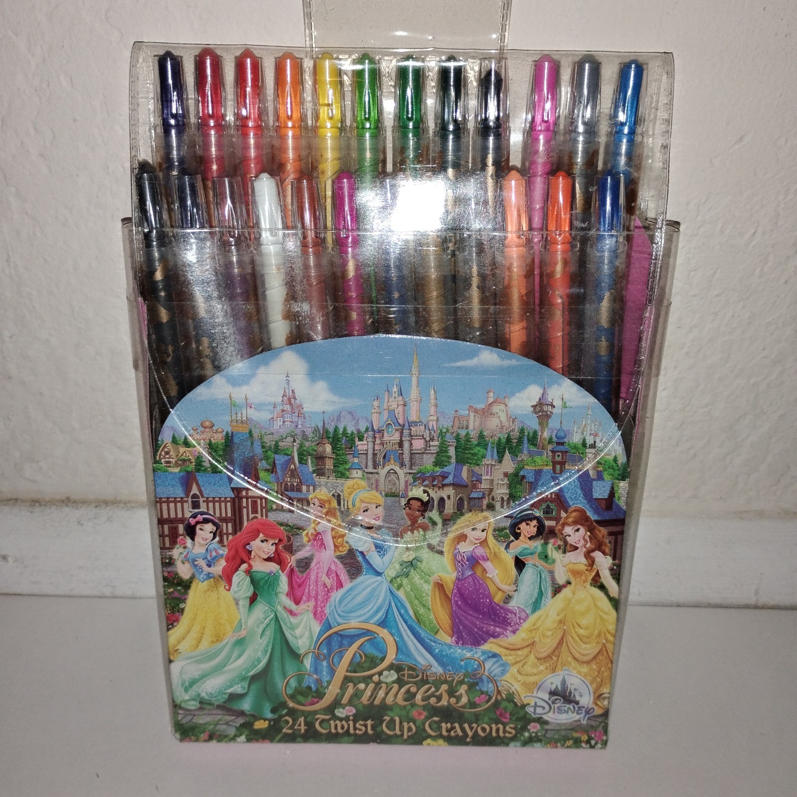New Disney Theme Parks Disney Princess 24 Twist Up Crayons 