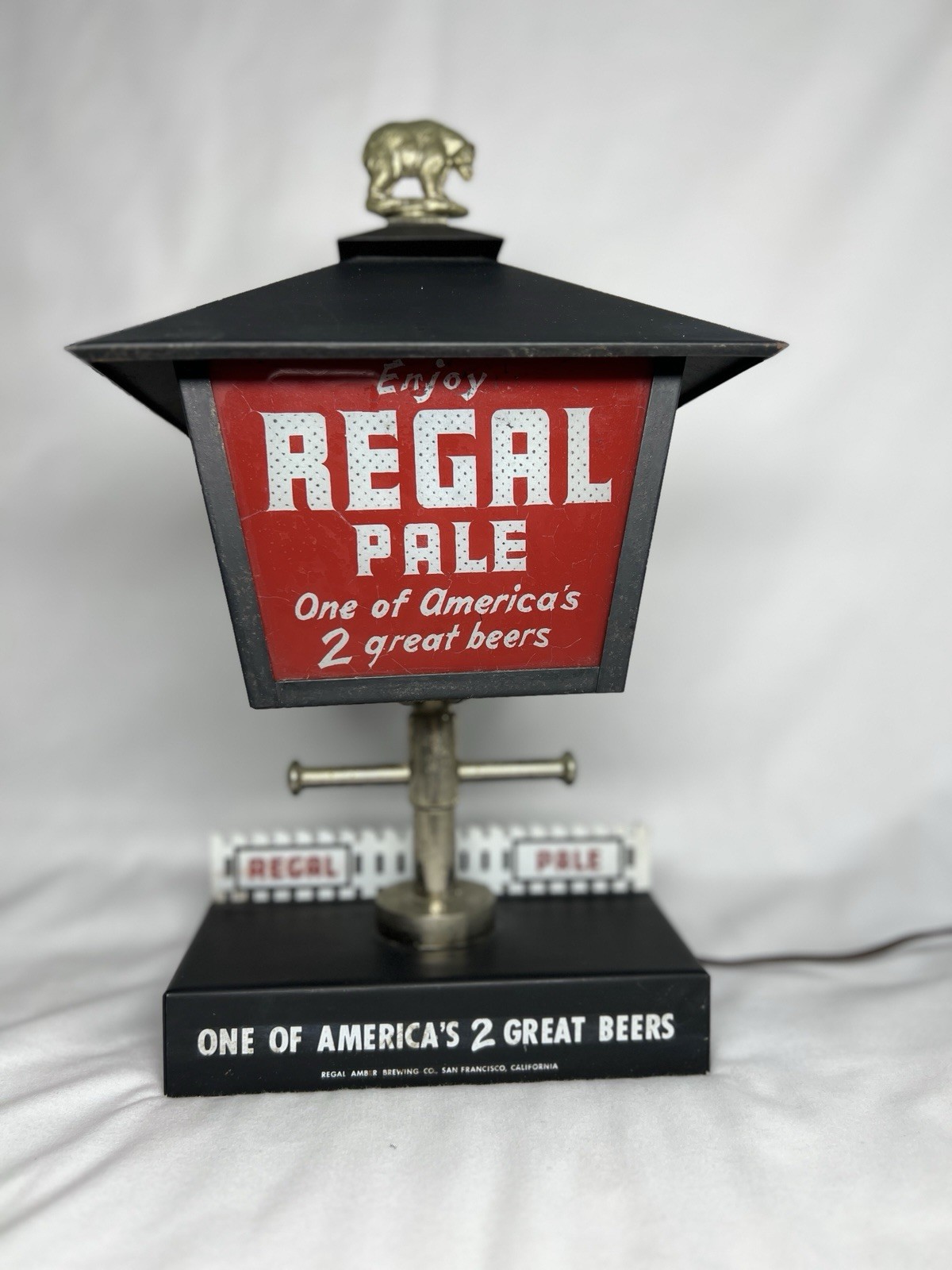 Rare 1950’s REGAL PALE Beer LANTERN Heat Spinner MOTION Bar Light Sign VIDEO 🔥 Rare 1950’s REGAL PALE Beer LANTERN Heat Spinner MOTION Bar Light Sign VIDEO 🔥