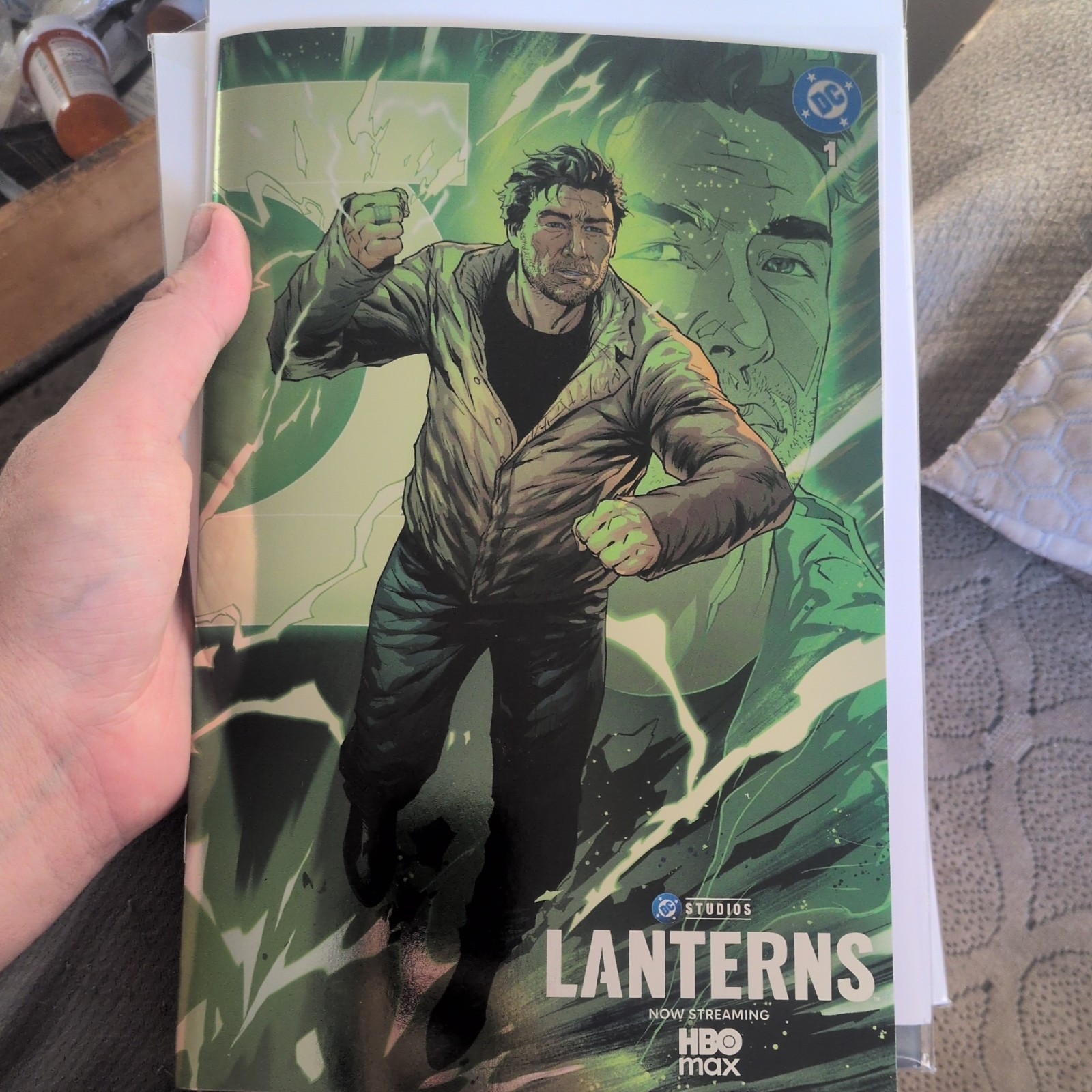 Green Lantern #1 Wraparound HBO “Lanterns” Promo Comic DC Not NM See Pictures