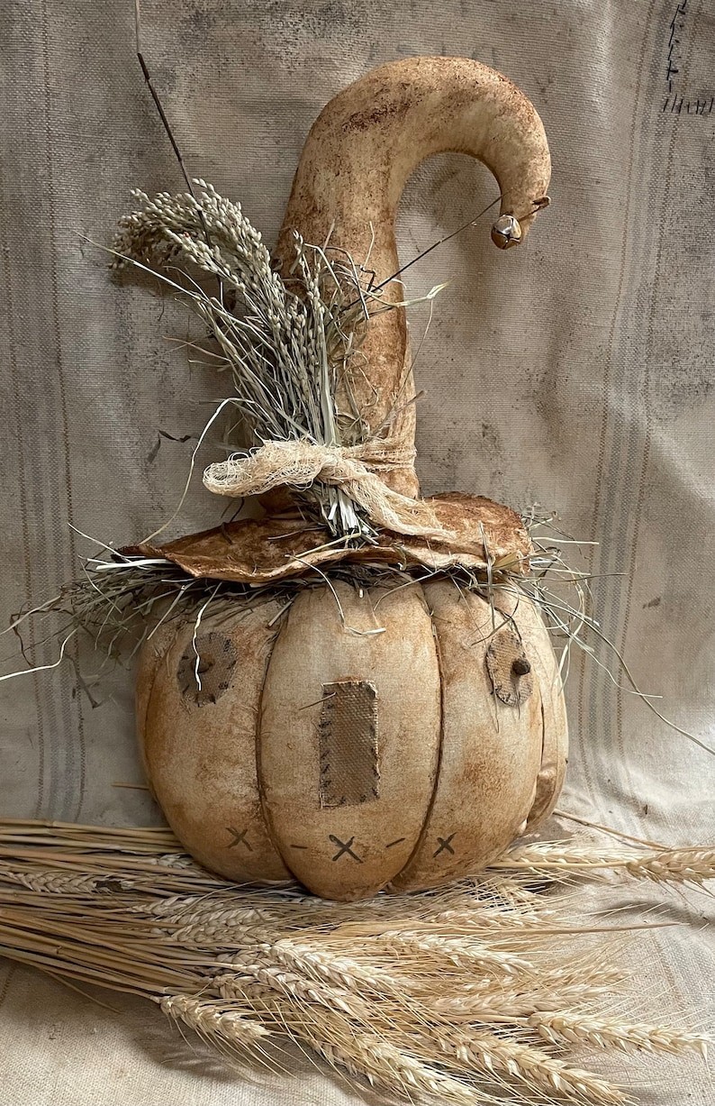 Primitive Fall Halloween Pumpkin Scarecrow Sitter 15x10