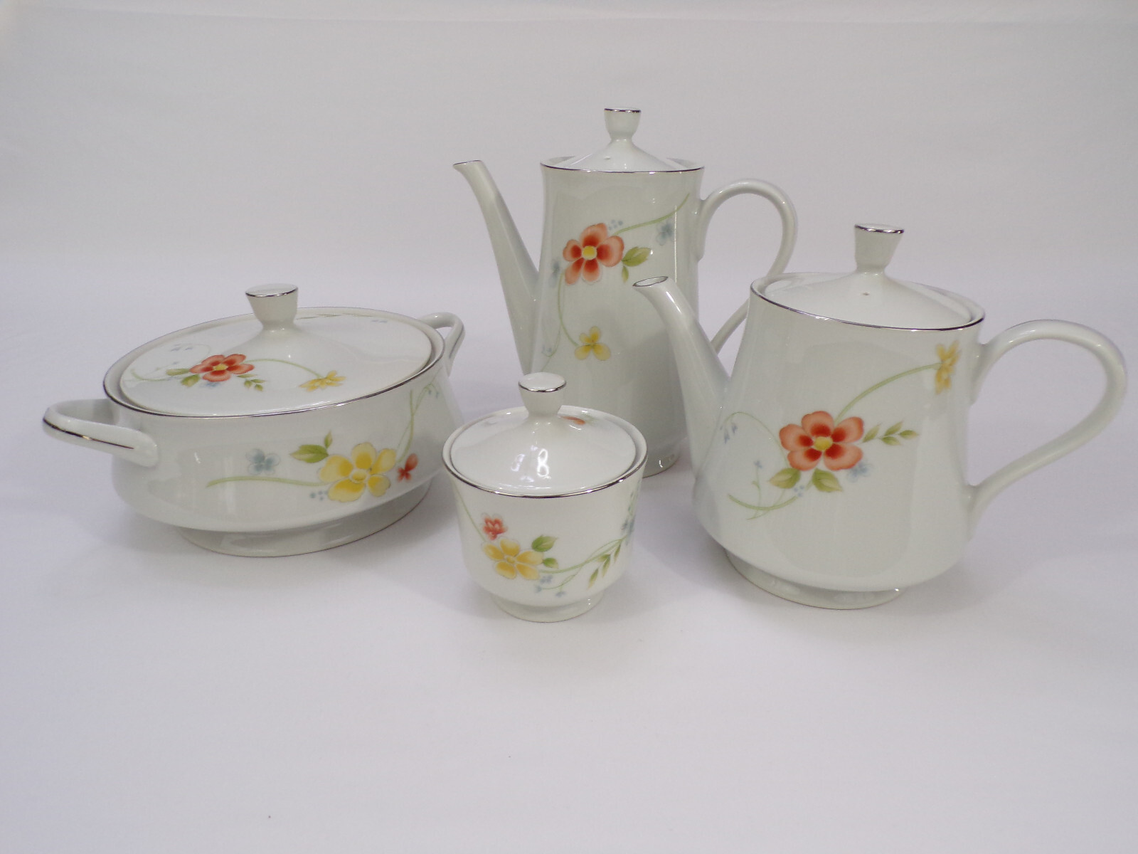 Vintage 8 Pc Set Annabelle China Coffee Tea Pots, Casserole, S. Bowl w/ Lids Z25