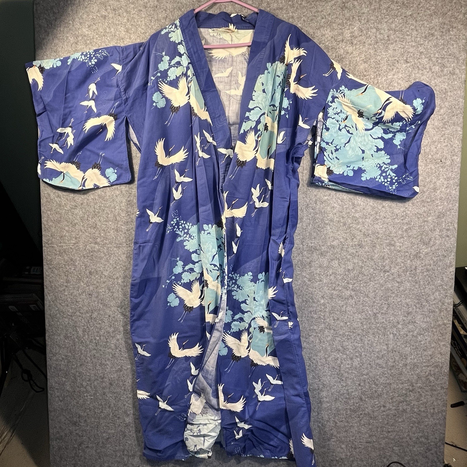 Vintage Japanese Cotton Kimono Blue Red Crowned Cranes Birds Robe Vintage Japanese Cotton Kimono Blue Red Crowned Cranes Birds Robe