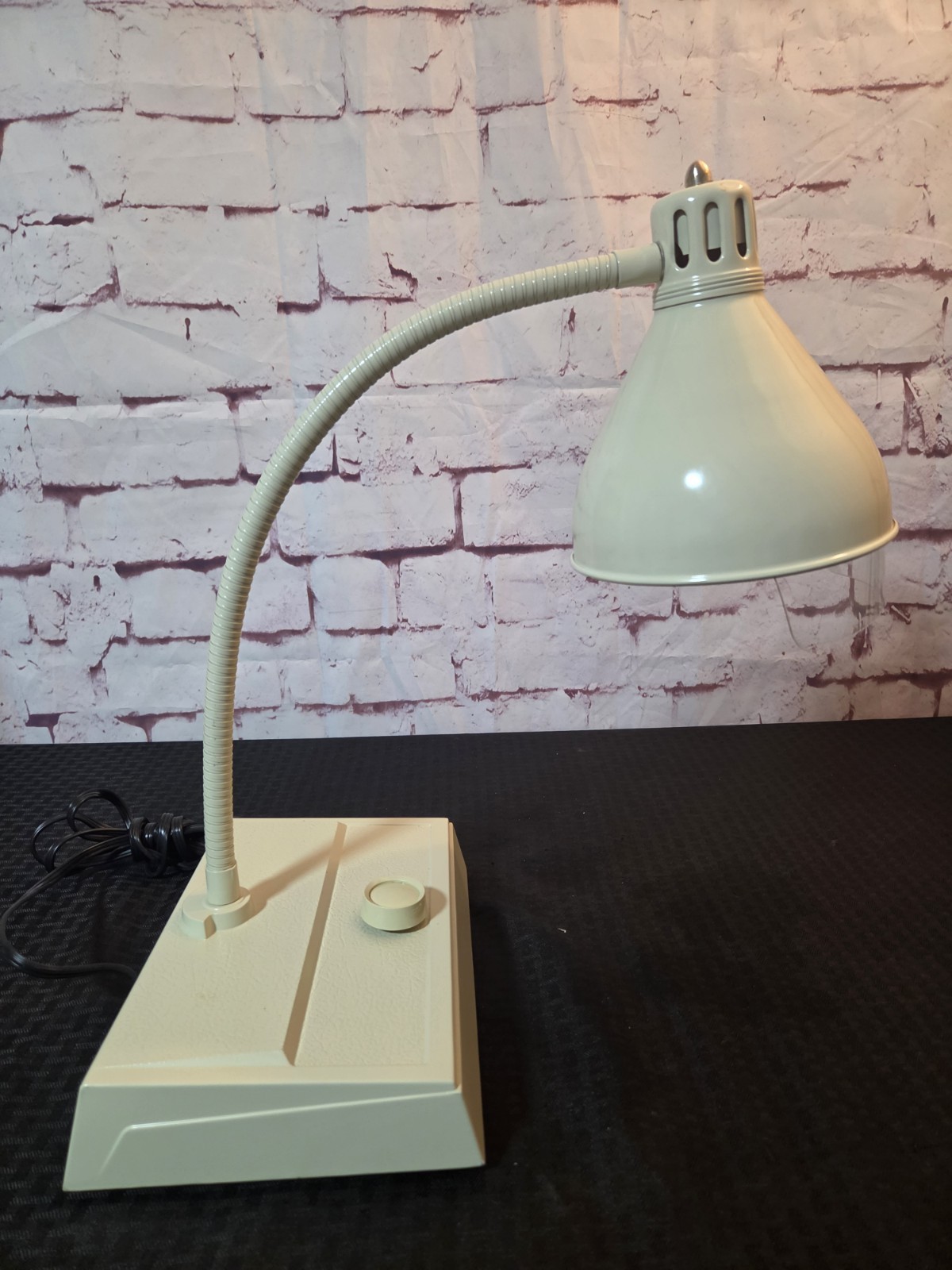 Vintage MCM Dazor Industrial Gooseneck Desk Lamp Model 1069DM-Dimmable Cream