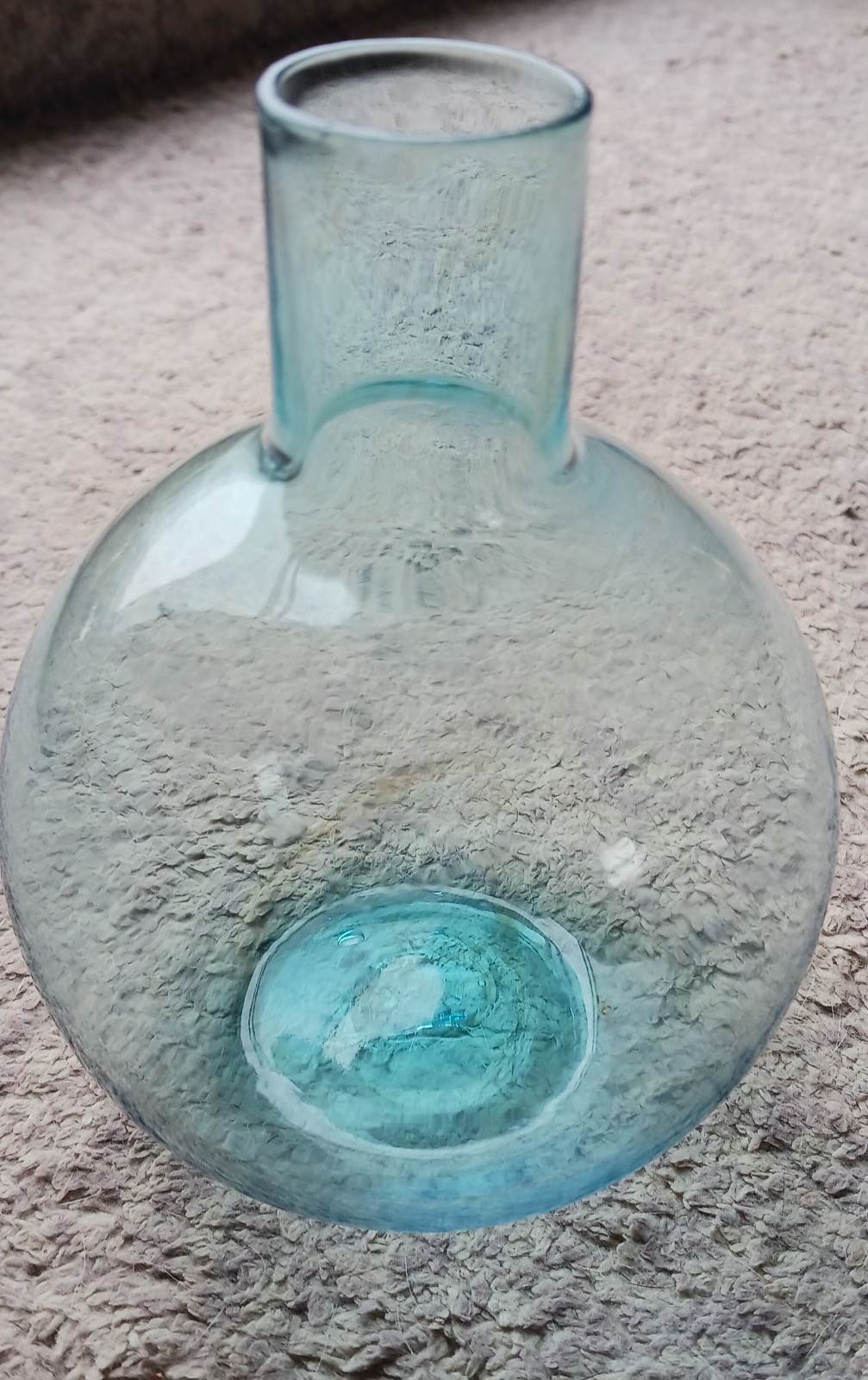 VINTAGE AQUA BLUE HAND BLOWN GLASS GLOBULAR BOTTLE -  4 3/4\