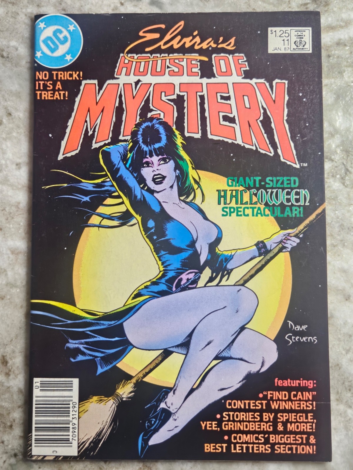 Elvira\'s House of Mystery #11 (DC Comics 1987) Dave Stevens Newsstand VF
