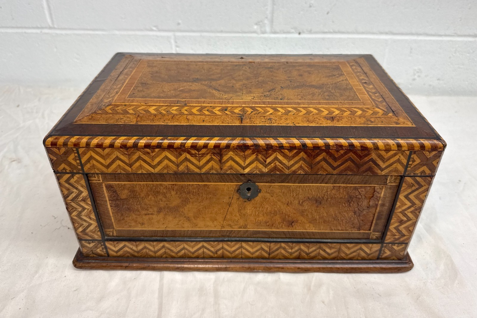 antique 19th century handmade inlaid marquetry parquetry wood jewelry sewing box